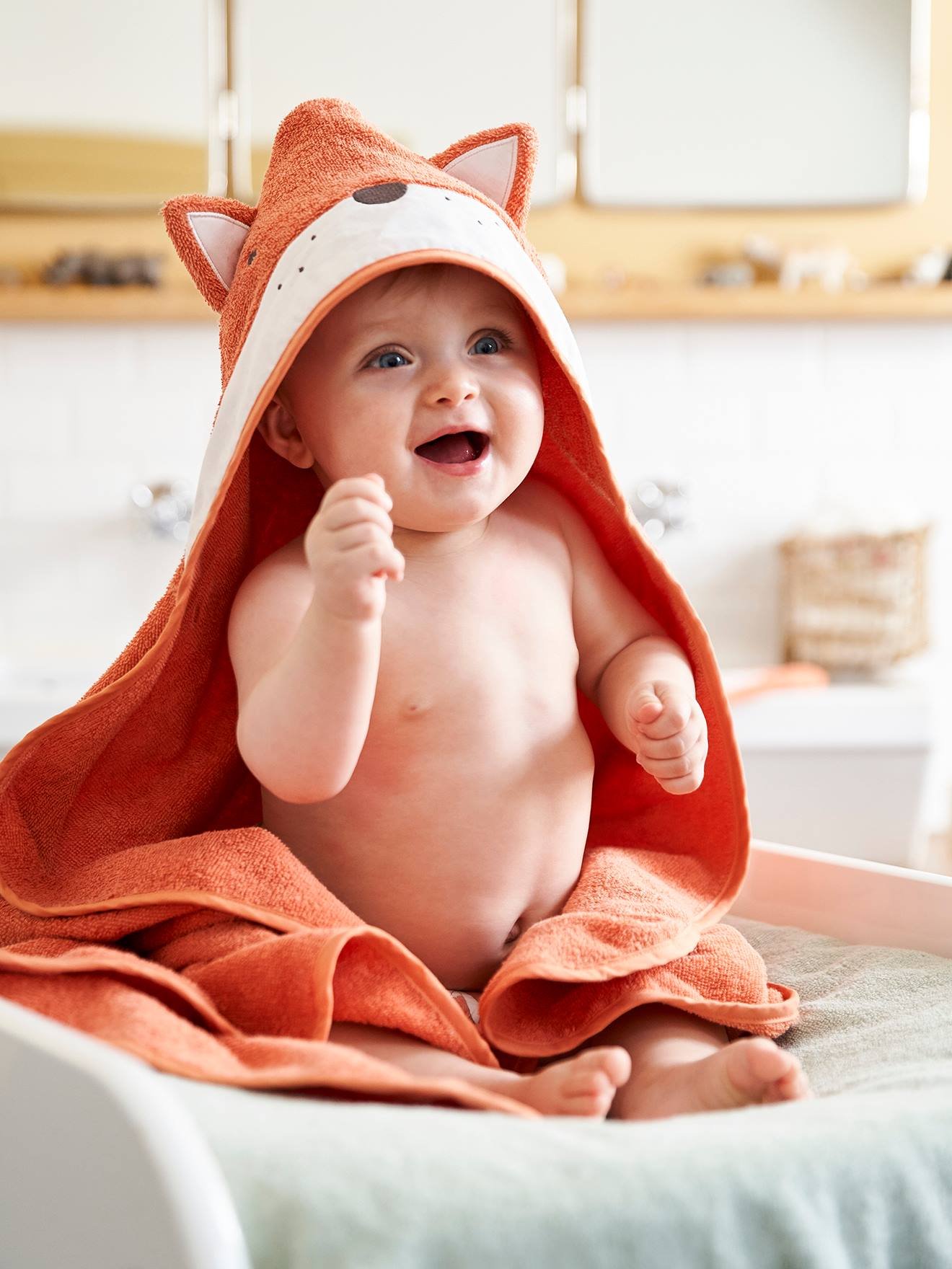Cape de bain bébé et gant renard Vertbaudet