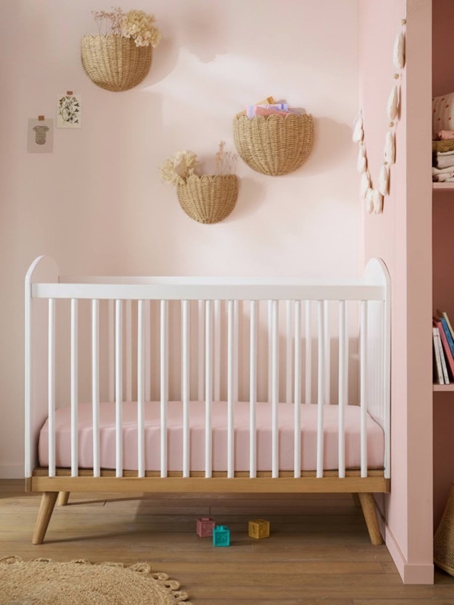 Lit bébé à barreaux Confetti blanc Vertbaudet avec sommier