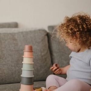 Tour à empiler Mushie multicolore pour bébé