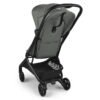 Bugaboo Butterfly 2 Forest Green, vue arrière Poussette Bugaboo Butterfly 2 Forest Green vue de trois quarts arrière, avec le panier sous le siège