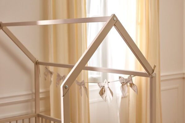 Structure en forme de cabane du lit Emma Mon Lit Cabane