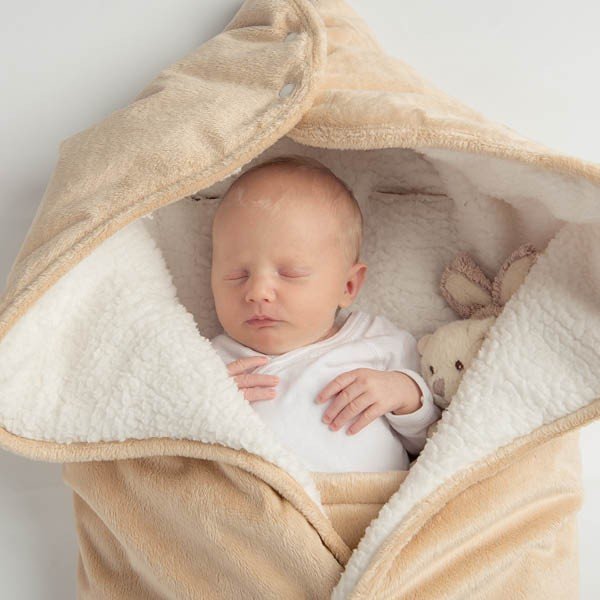 Capuche et intérieur doux du nid d'ange B'bies beige Capuche et intérieur doux du nid d'ange B'bies beige